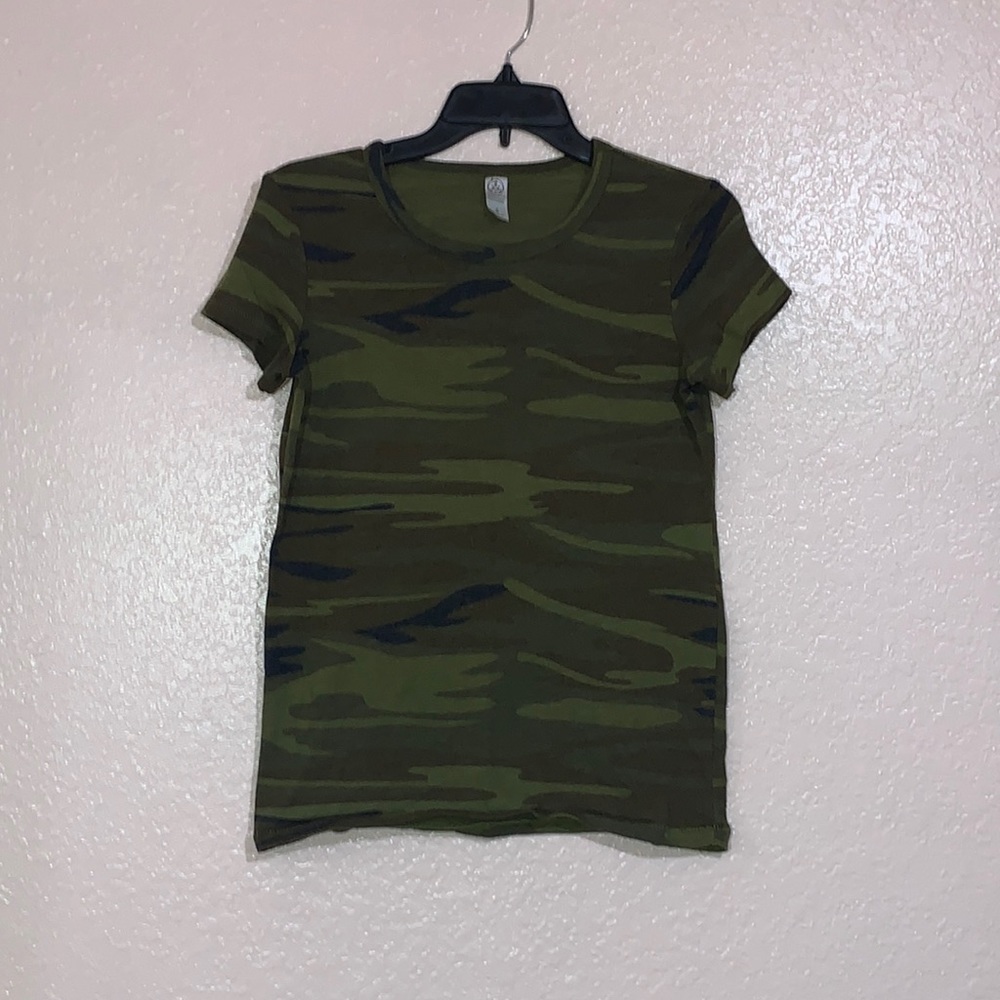 Camo tee